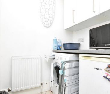 Proud to present this one-bedroom flat to let in popular Southville... - Photo 1