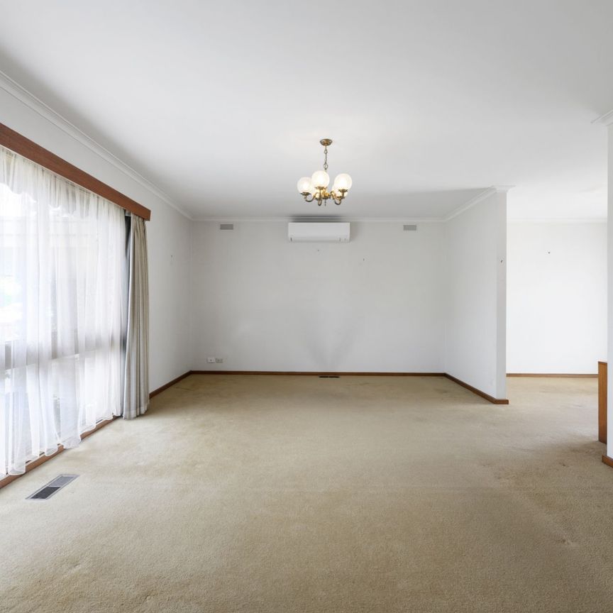 48 Browns Parade, Wendouree - Photo 1