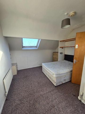 68 Edinburgh Street, ( Non Hmo Property ), Belfast, BT9 7DT - Photo 5