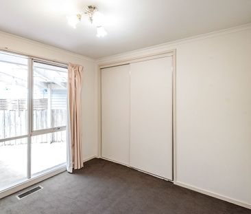 2 Lagnicourt Street, Hampton VIC 3188 - House For Rent | Domain - Photo 3