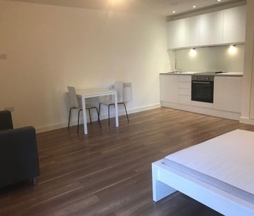 Studio to rent - Photo 3