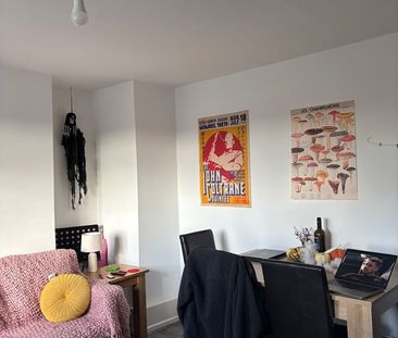 Room in a Shared Flat, Boyton Road, N8 - Photo 3