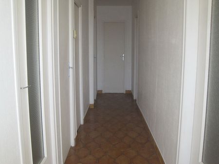 A LOUER APPARTEMENT A HOMBLIERES 02 - Photo 2