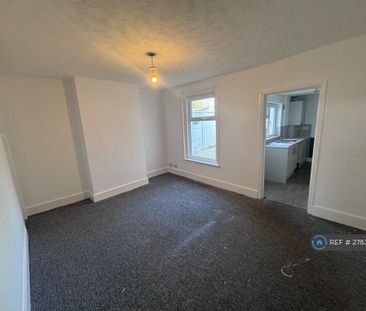 2 bedroom semi-detached house to rent - Photo 1