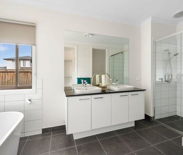 Make more of the journey. - Photo 2