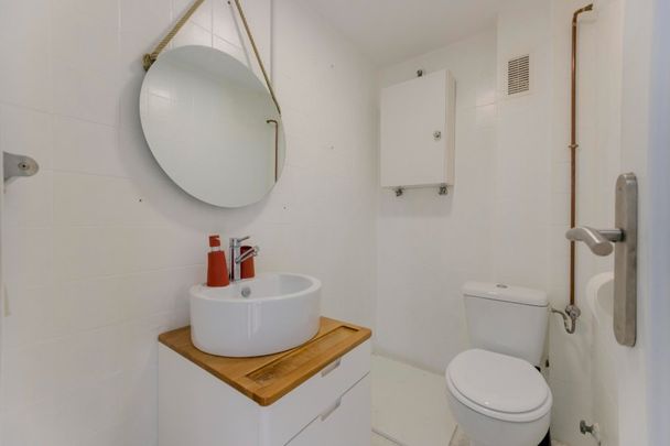 Room for students located in the heart of Valencia - Photo 1