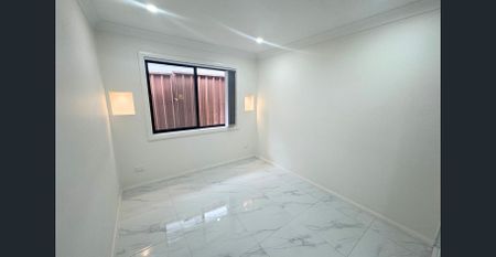 Modern 2 Bedroom Granny Flat – Water & Electricity Included - Photo 3