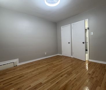 For Lease - 233 Pannahill Road Unit# Unit 1, Toronto, Ontario - Photo 4