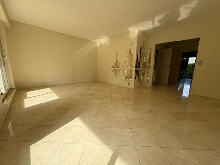 Appartement 2 pièces 70m² avec jardin et terrasses - Photo 3