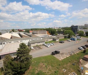 Pronájem bytu 1+kk 30 m2 - Fotografie 5
