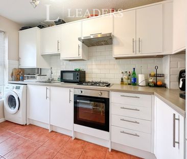 2 bedroom house to rent Marlin Close, Gosport, PO13 - Photo 3
