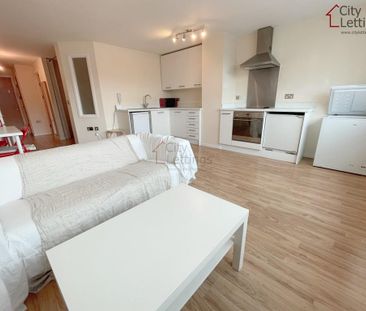 Studio to rent - Photo 2