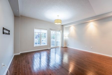 For Lease - 5195 Angel Stone Drive, Mississauga, Ontario - Photo 4