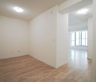 30 Meadowglen Place #211 - Photo 3