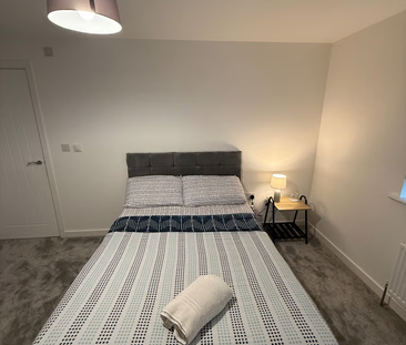 1 bedroom in a house share to rent - Photo 1
