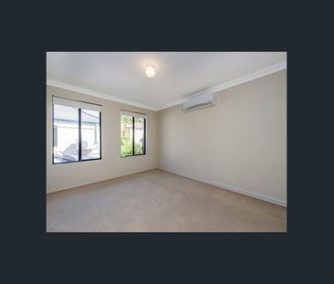 MODERN TOWNHOUSE - Photo 5