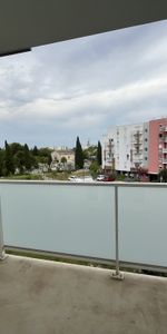 Nimes - studio 18 m2 avec terrasse - Photo 3