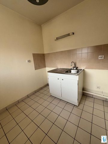 Location Appartement 1 pièce 35m² - Photo 2