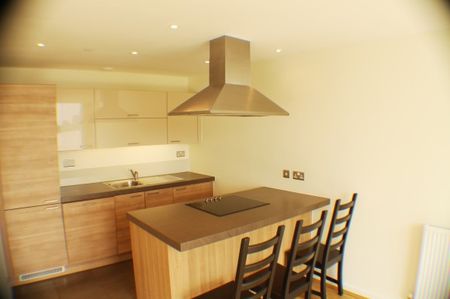 Stunning 2 bedroom luxury apartment in Greenwich! - Photo 4