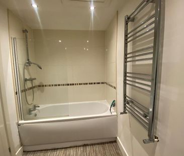 2 bedroom end of terrace house to rent - Photo 6