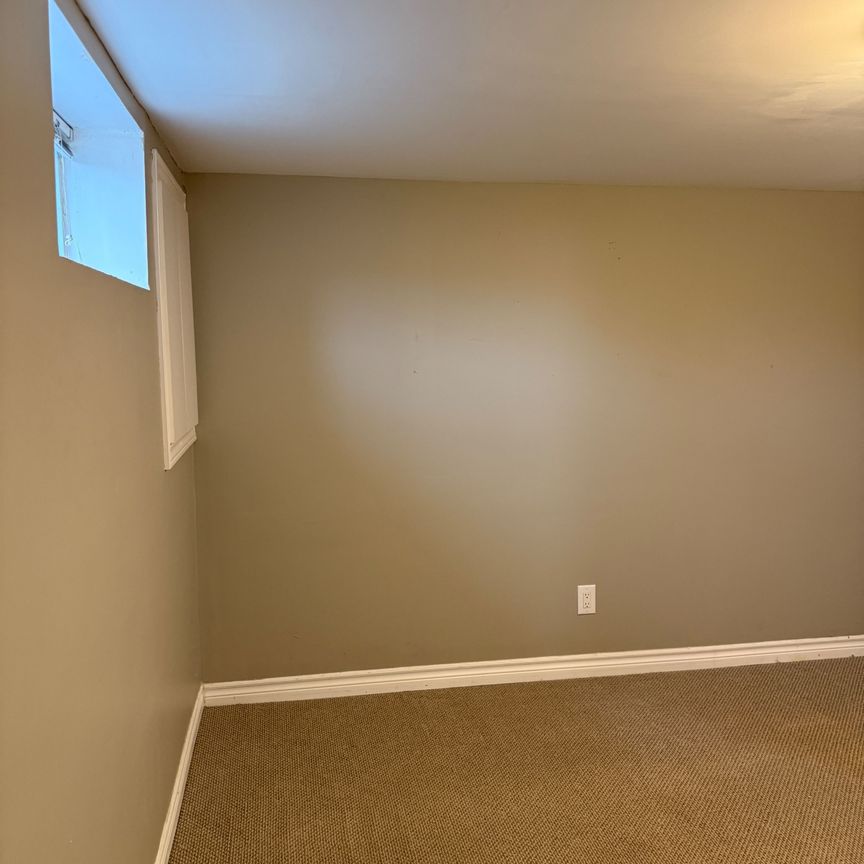 For Lease - 11 Thorncroft Crescent, Ajax, Ontario - Photo 1