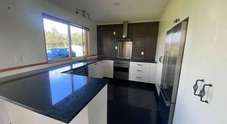 A blend of size, style, and location to suit a variety of lifestyle needs - Photo 4