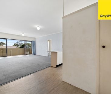 Affordable gem in a great location - Photo 4