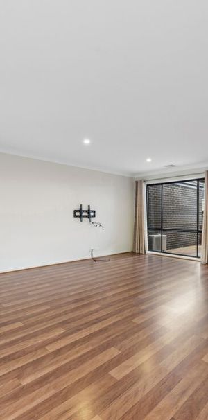 Large Townhouse with Study Area - Photo 1