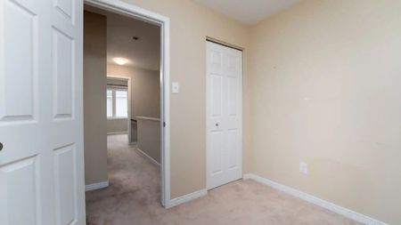 231 Kennevale Drive - Photo 5