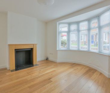 3 bedroom semi-detached house to rent - Photo 6