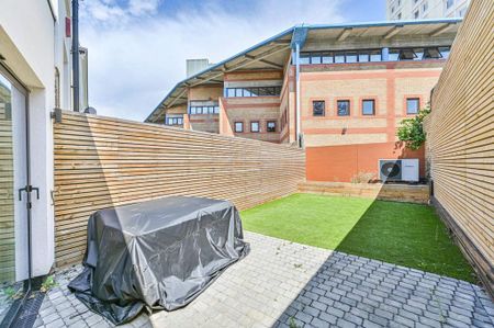 3 bedroom terraced house to rent - Photo 3