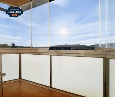Pronájem bytu 2+1 54 m2 - Fotografie 4