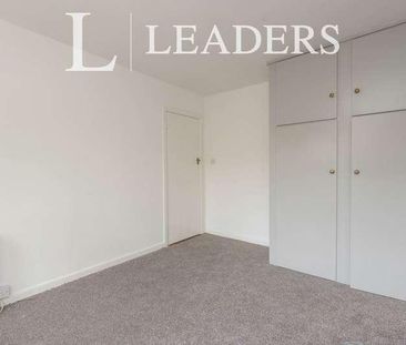 The Lodge, Banister Road, Southampton, SO15 - Photo 4