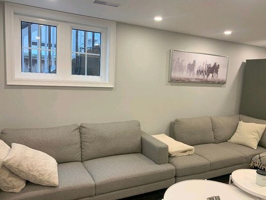 For Lease - 2285 Blue Oak Circle Unit# Basement, Oakville, Ontario - Photo 1