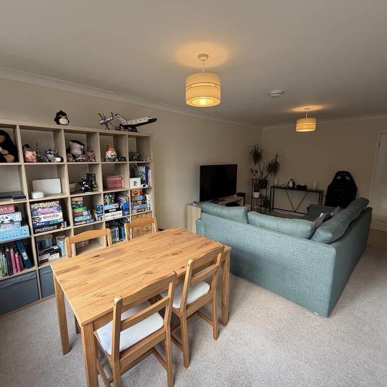 3 bedroom bungalow to rent - Photo 1