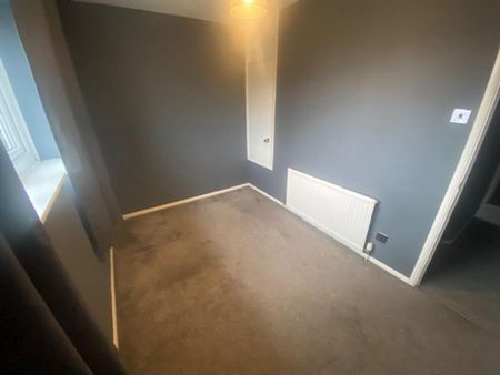 2 bedroom semi-detached house to rent - Photo 3