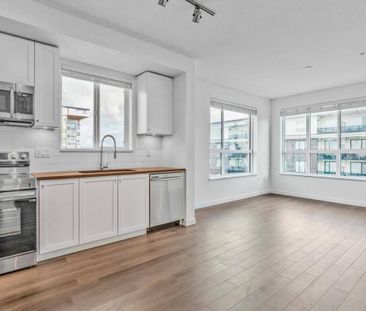 508-8509 158 St, Surrey - Photo 1