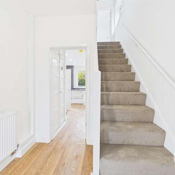 Mill Green Close, Leeds, LS14 - Photo 1