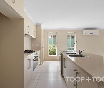 Adelaide Hills Family Home! - Photo 2