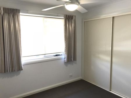 2 / 40 Green St, Ivanhoe - Photo 3