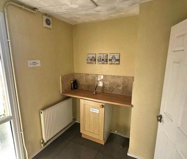 1 bedroom in a house share to rent - Photo 6