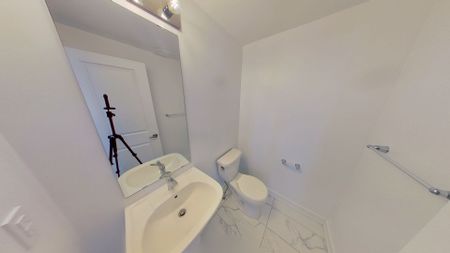 For Lease - 133 Blue Forest Crescent, Barrie, Ontario - Photo 2