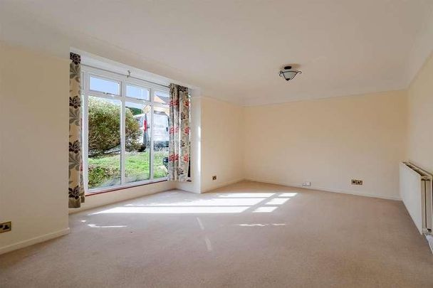 Apple Orchard, Prestbury, GL52 - Photo 1