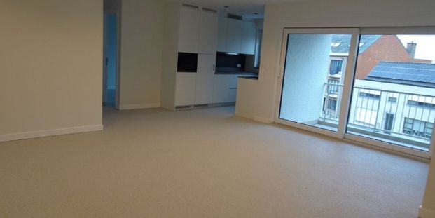 Appartement te huur in Koningshooikt voor € 1.100 met 2 slaapkamers - Photo 1