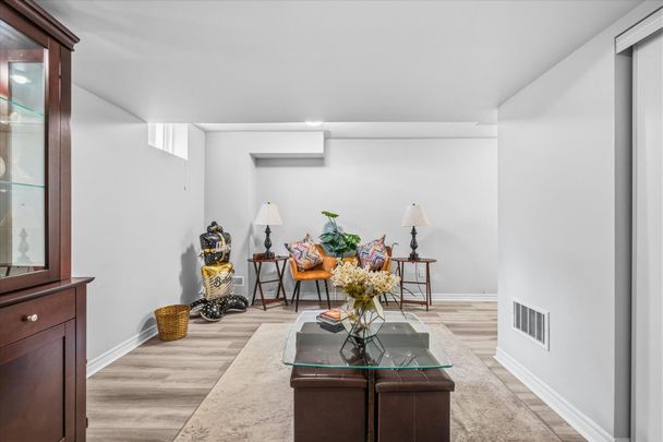 For Lease - 5070 Harvard Road Unit# 6, Mississauga, Ontario - Photo 1