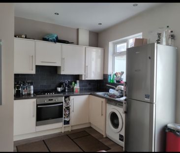 Room in a Shared House, Hayward Road, BS5 - Photo 5
