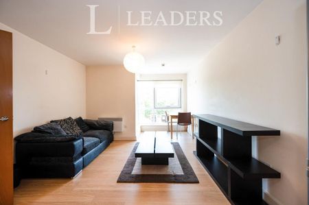 1 bedroom flat to rent - Photo 2