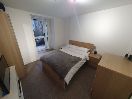 Churchill Villas, Churchill Way, Cardiff - Photo 4