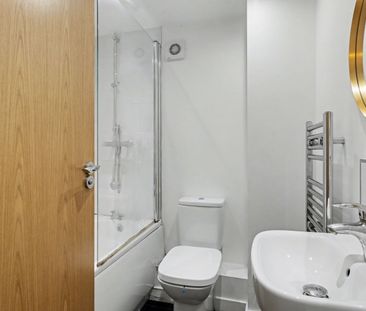 1 Bedroom - Photo 6