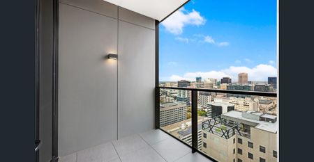 Prestige Living in the Heart of the City - Photo 5